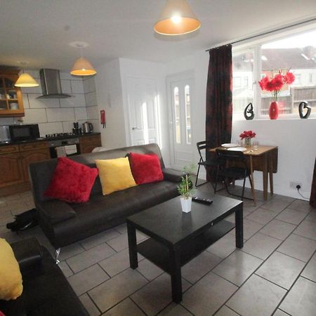 Dinnington House Dinnington By Smart Corporate Stays Dış mekan fotoğraf